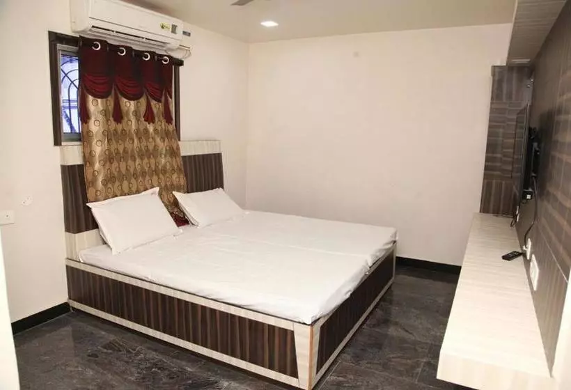 Hotelli Laxmi Towers Madurai
