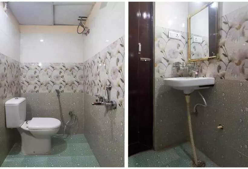 ホテル Collection O M V Inn Near Chaudhary Charan Singh International Airport