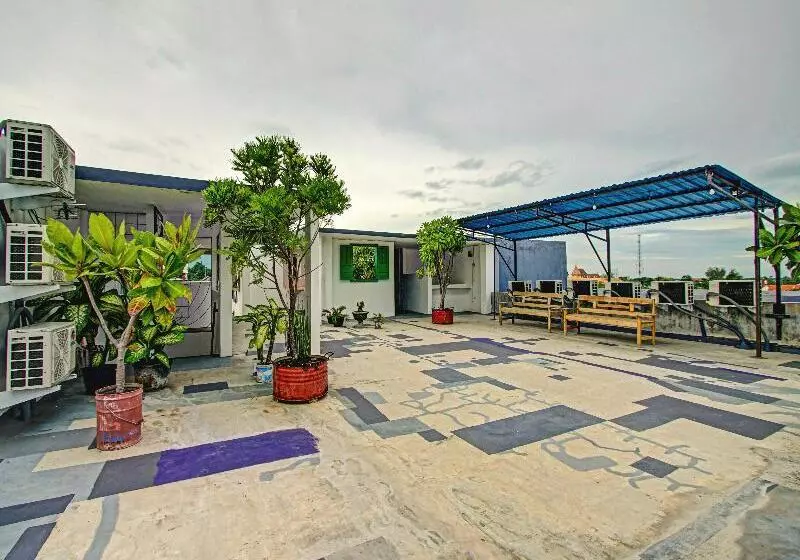 ホテル Oyo 90248 D Em Homestay