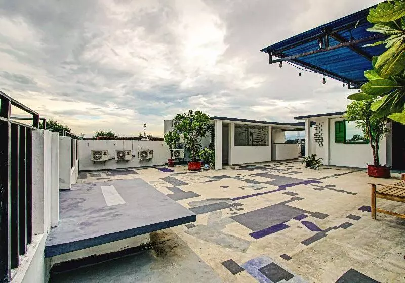 ホテル Oyo 90248 D Em Homestay