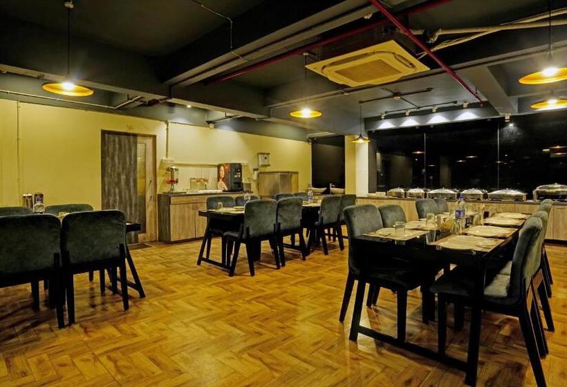 Szálloda Treebo Golden Nest