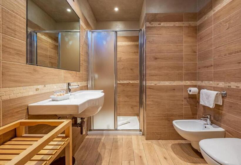 ペンション Nanà