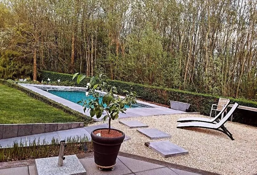 Aamiaismajoitus (B&B) De Linderd