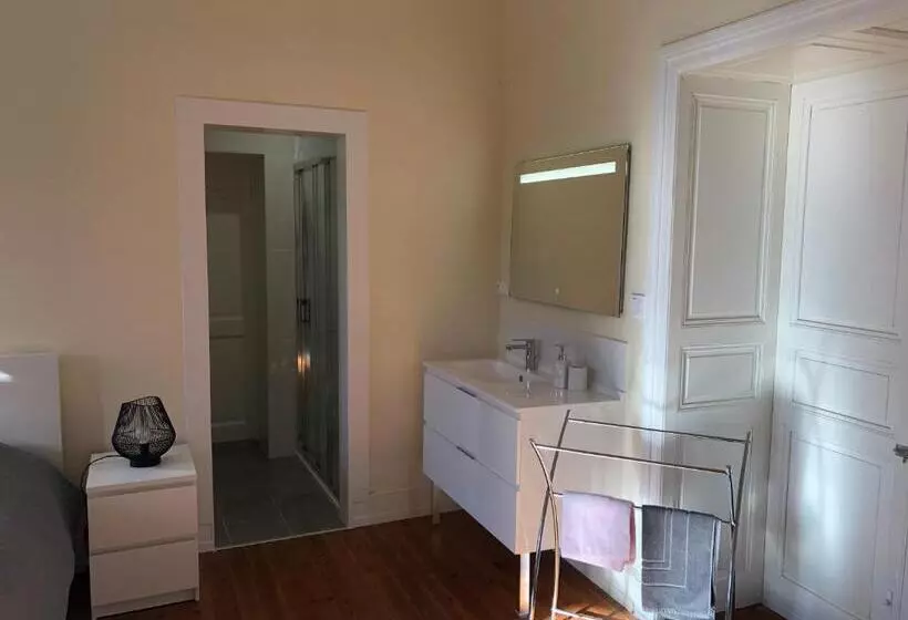 Aamiaismajoitus (B&B) La Tarabelloise