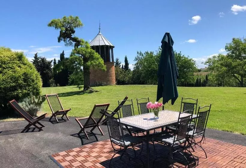 Aamiaismajoitus (B&B) La Tarabelloise