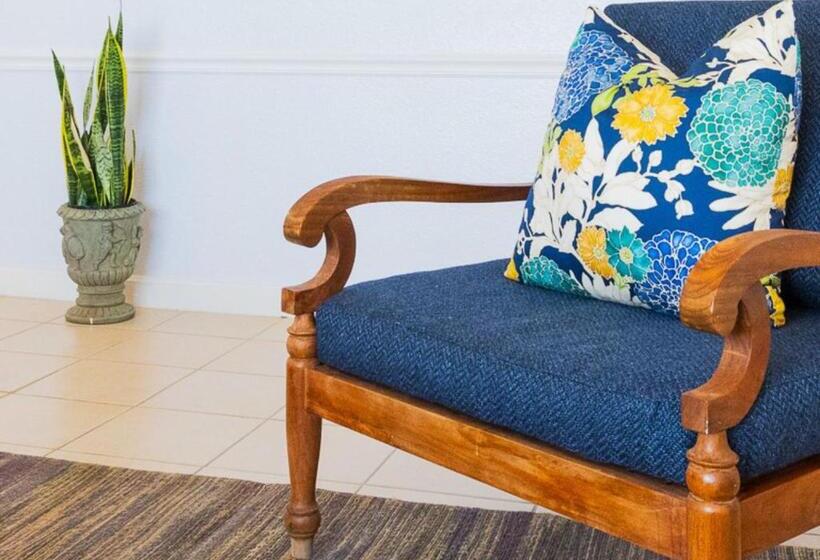 هتل Arawak Bay: Inn At Salt River