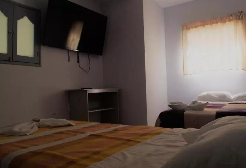 Hotelli Castillo Plaza