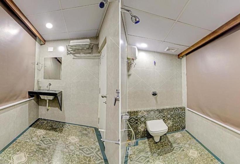 فندق Oyo 69436 Royal Wings