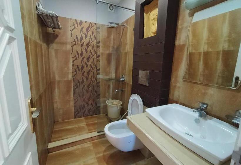 ホテル Parkwood At Mall Road