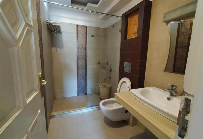 ホテル Parkwood At Mall Road