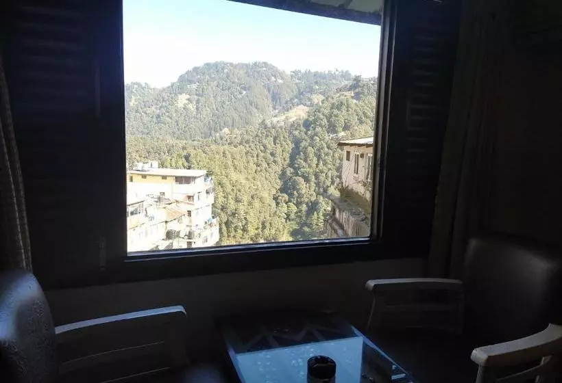 Hotel Parkwood At Mall Road