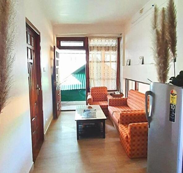 Пансион A La Maison