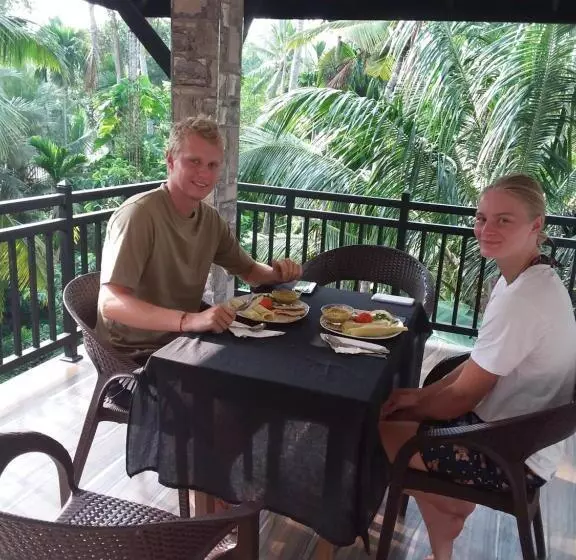 Majatalo Hiriketiya New Radiant House