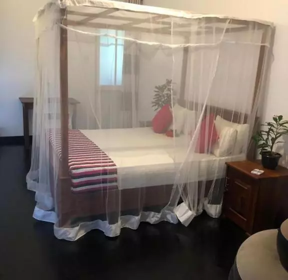 Majatalo Hiriketiya New Radiant House