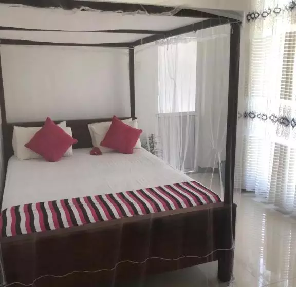 Majatalo Hiriketiya New Radiant House