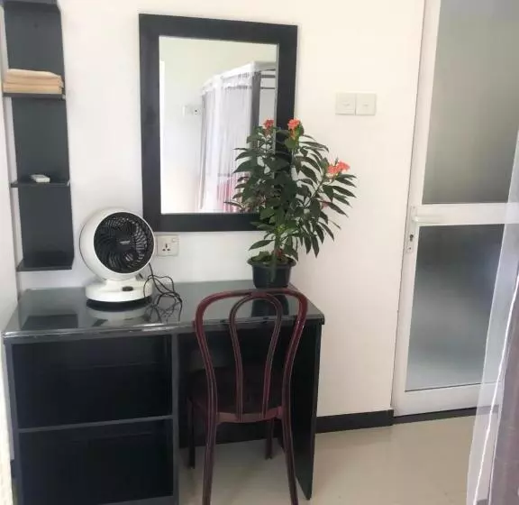 Majatalo Hiriketiya New Radiant House