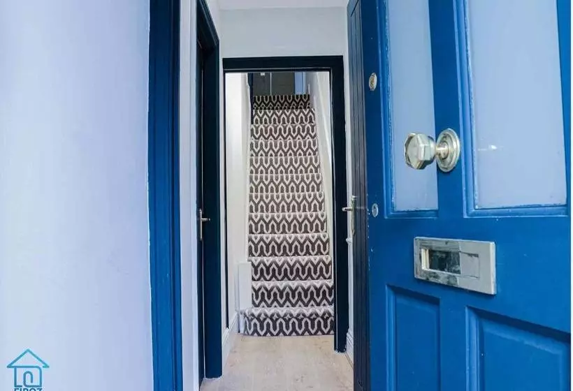 ペンション York Contractor House  Free Road Side Parking, Town Centre Location, Free Wifi & Netflix By Firoz Pr
