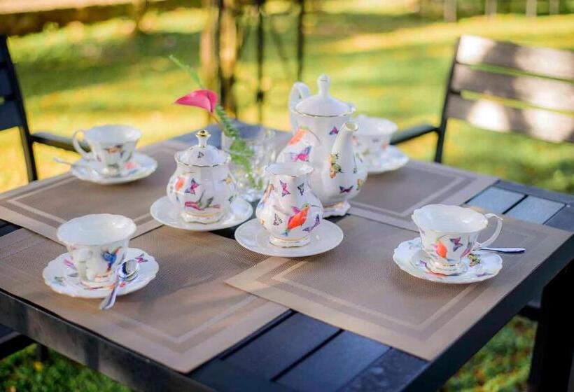 Birds Resort Hambantota