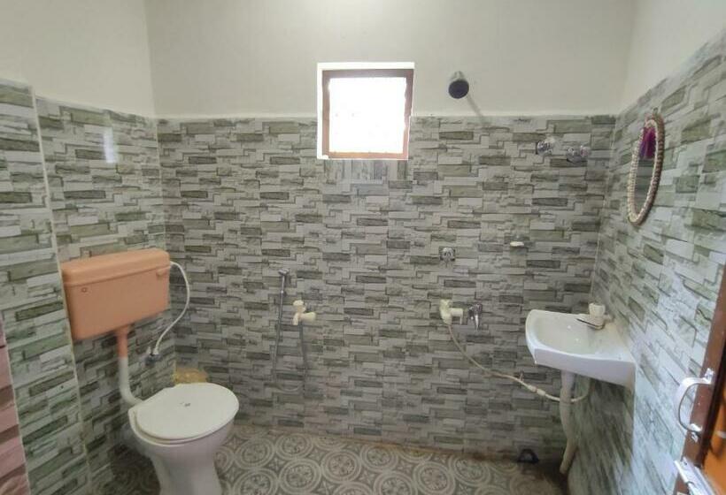 בית מלון כפרי Anjana Palace