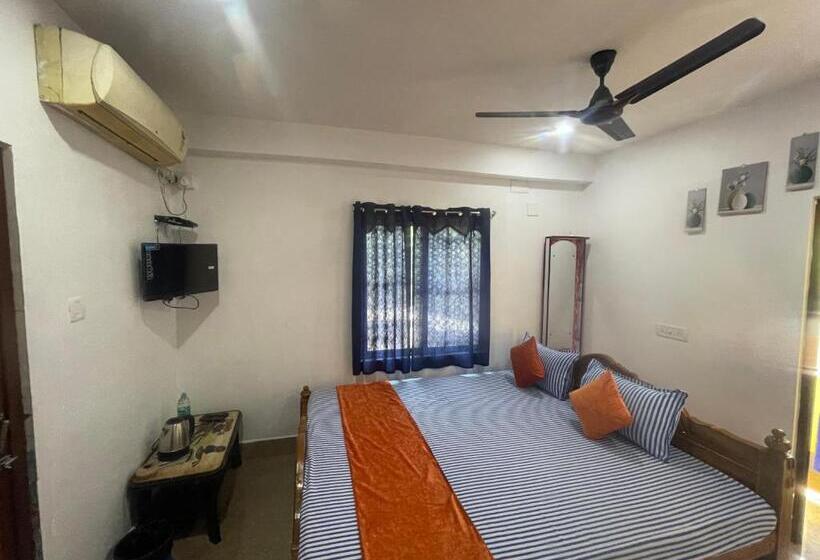 בית מלון כפרי Anjana Palace