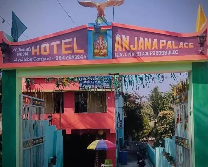 ホテル Anjana Palace