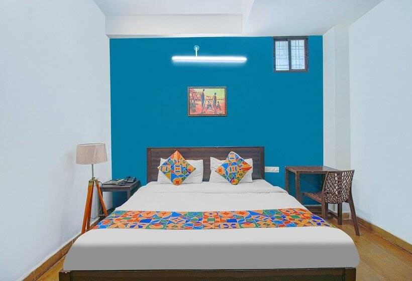 בית מלון כפרי Fabexpress Saket Inn