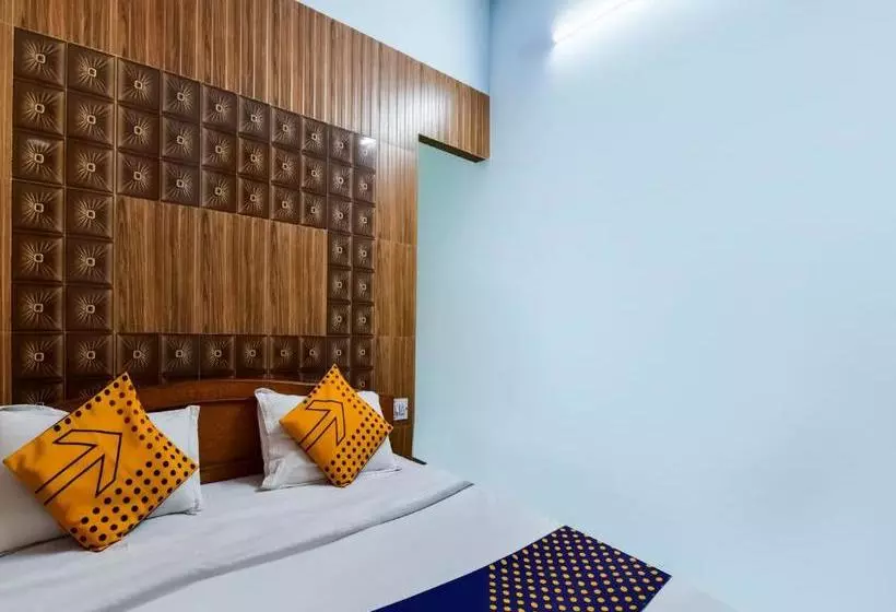 ホテル Spot On 79005  Ganga Kripa
