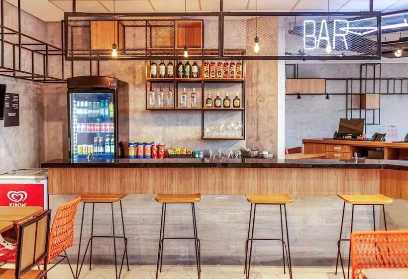 ホテル Ibis Caucaia Porto Do Pecém