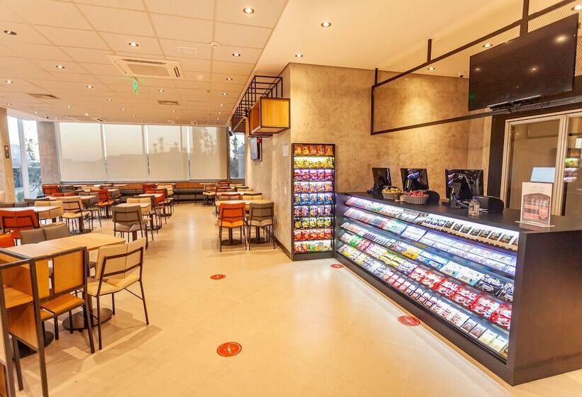 בית מלון כפרי Ibis Caucaia Porto Do Pecém