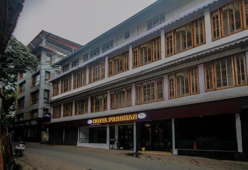 Hotell Jagjeet  Pradhan