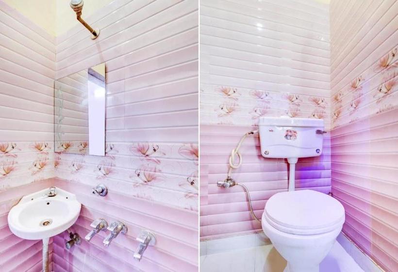 בית מלון כפרי Spot On 76978  Moon