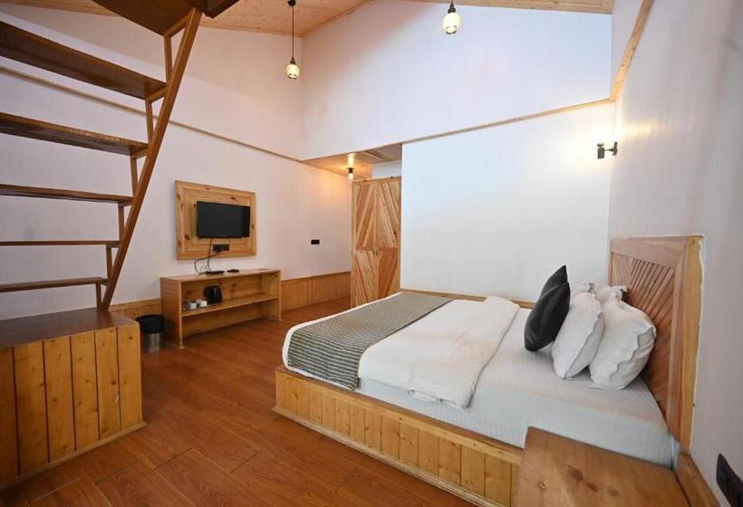 Отель The Hillside