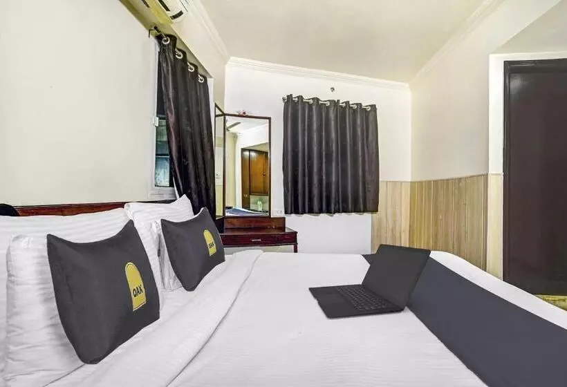هتل Townhouse Oak Utsav Residency