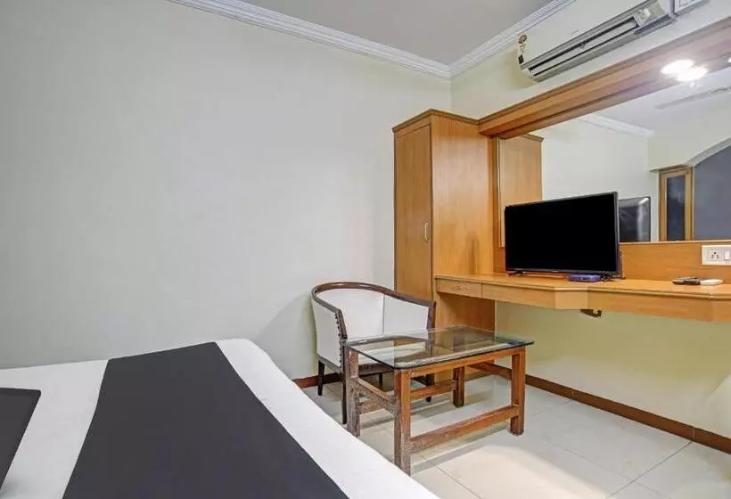 هتل Townhouse Oak Utsav Residency