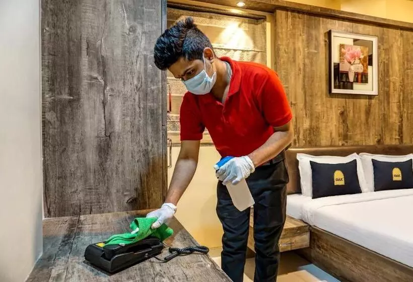 هتل Townhouse Oak Utsav Residency