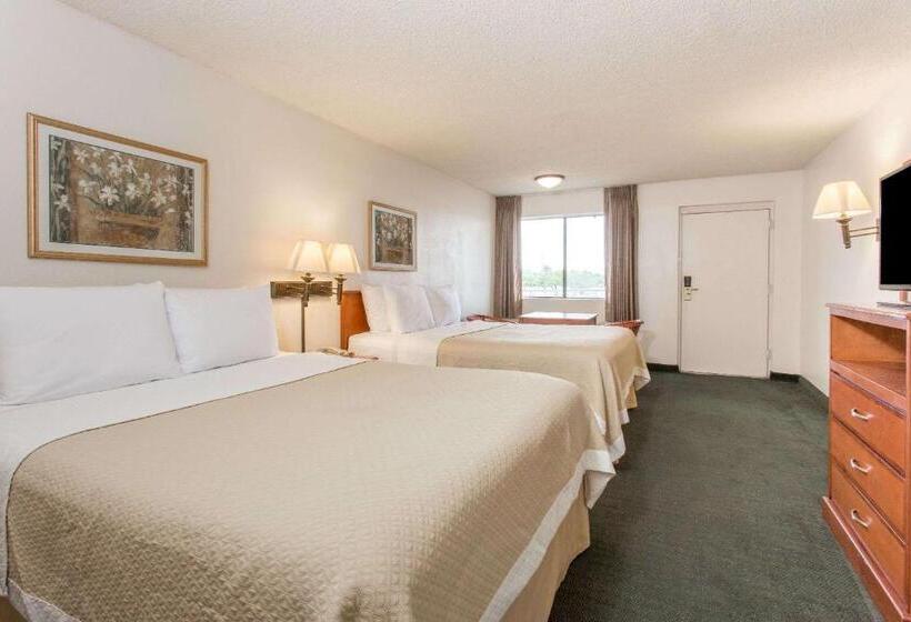 Отель Travel Inn Mesa