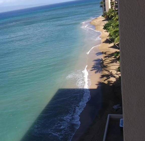 Kahana Beach Resort