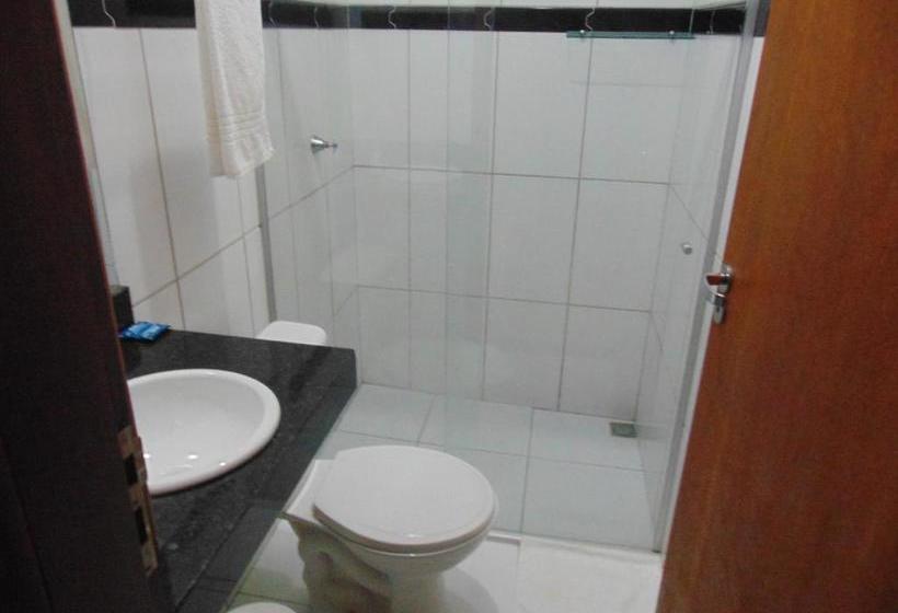 پانسیون Pousada La Luna Dos Pireneus