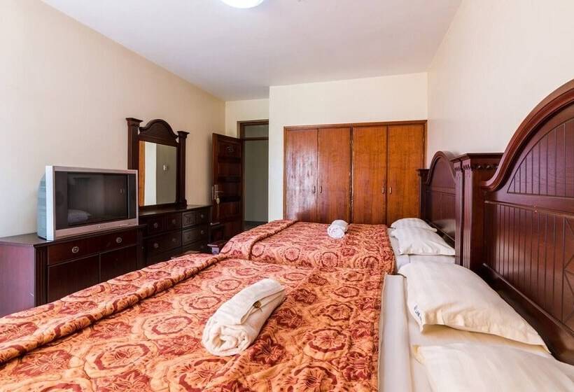 پانسیون Trendy Deluxe Twin Rooms In Masaka 2