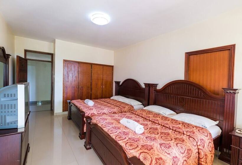 پانسیون Trendy Deluxe Twin Rooms In Masaka 2
