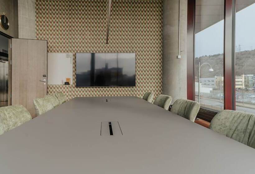 Quality Hotel The Weaver