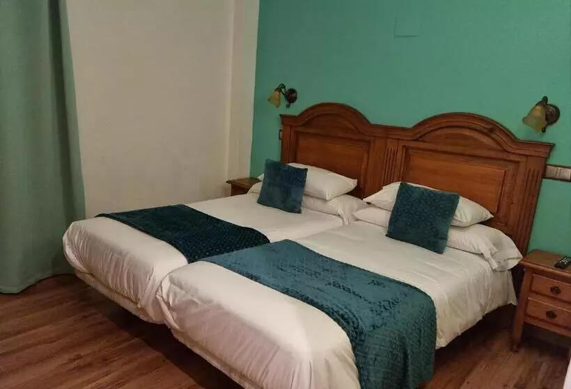 Aamiaismajoitus (B&B) Puerta Al Duraton