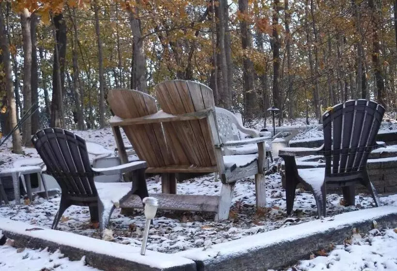 Serenity Hill Bed And Breakfast