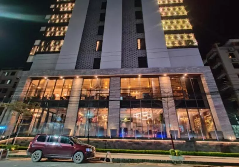 هتل Best Western Plus Maya Luxury Collection
