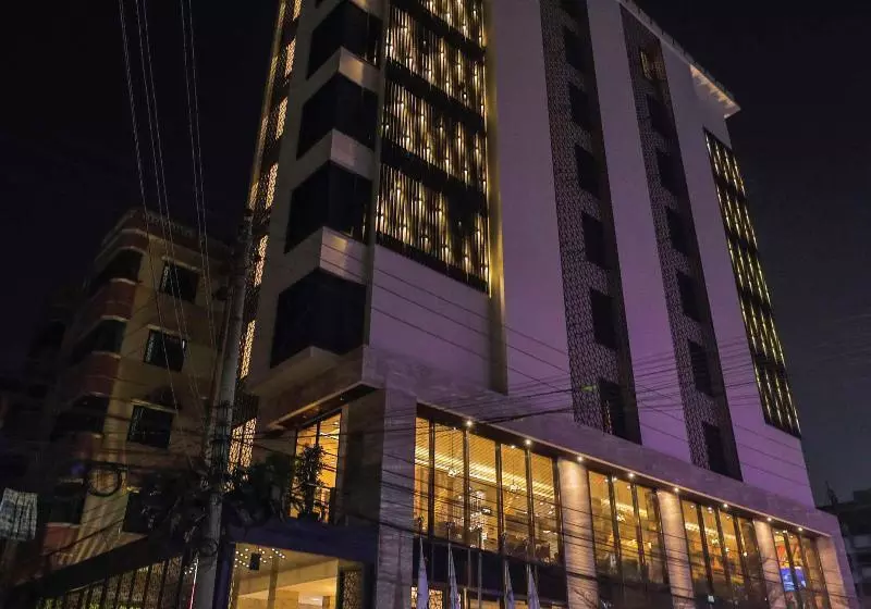 هتل Best Western Plus Maya Luxury Collection