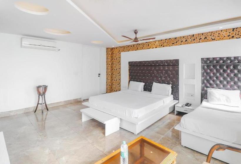 Capital O 72530 Hotel Vivaan