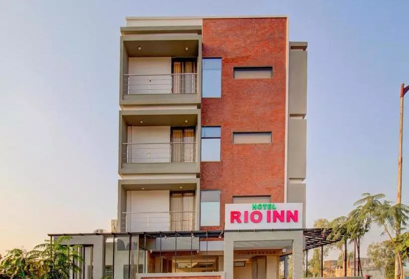 ホテル Capital O Nsk181 Rio Inn