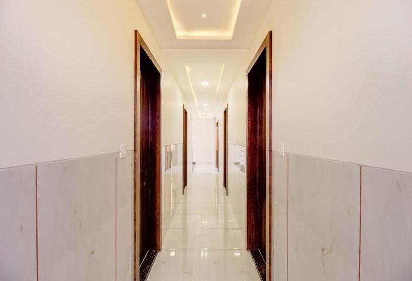 호텔 Capital O Nsk181 Rio Inn