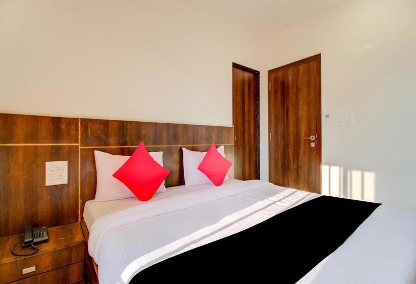 호텔 Capital O Nsk181 Rio Inn