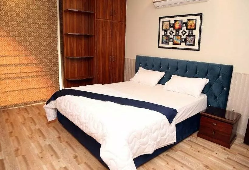هتل Hak Mall Suites